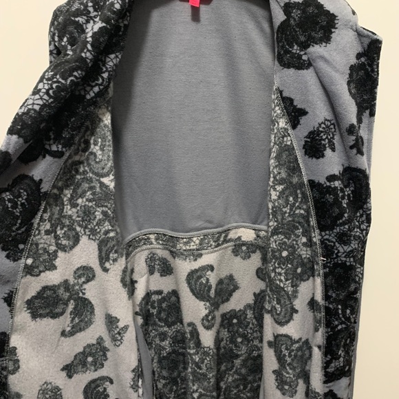 Betsey Johnson Bathrobe XS - Picture 7 of 8